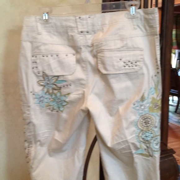 Pants - Picture 5 of 8